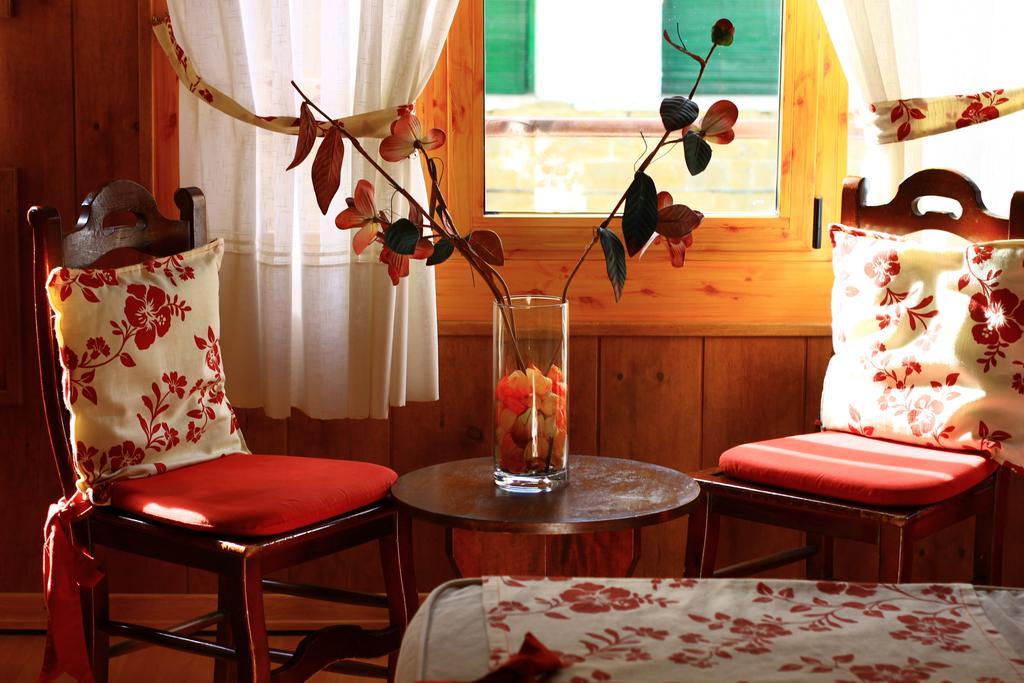 Hostal Escartin Sabinanigo Luaran gambar