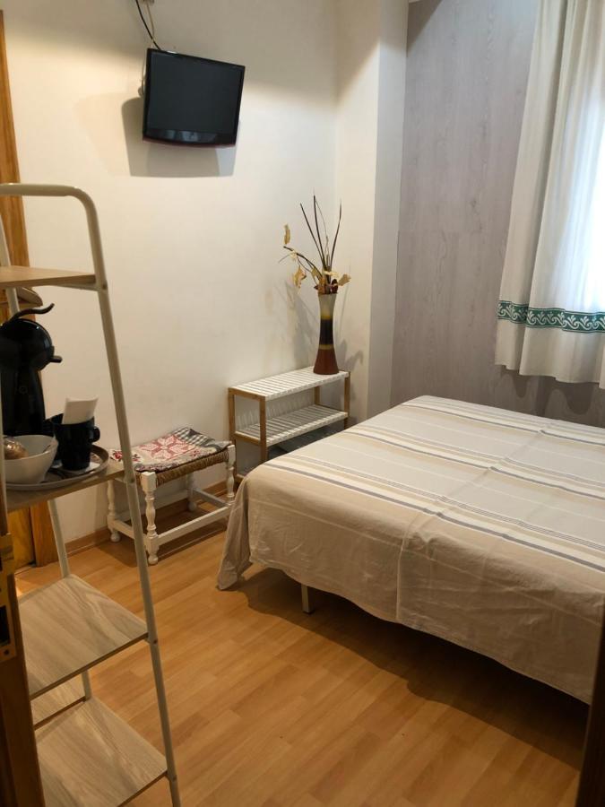 Hostal Escartin Sabinanigo Luaran gambar